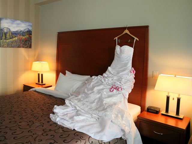 Mark and Lindsey&apos;s wedding in Calgary, Alberta 3