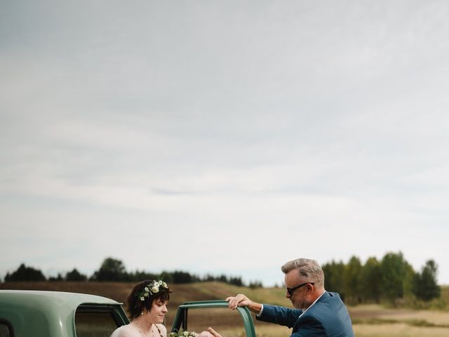 Noah and Brooke&apos;s wedding in Didsbury, Alberta 25