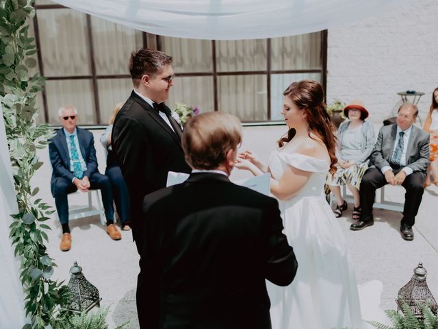 Jordan and Elle&apos;s wedding in Hamilton, Ontario 43