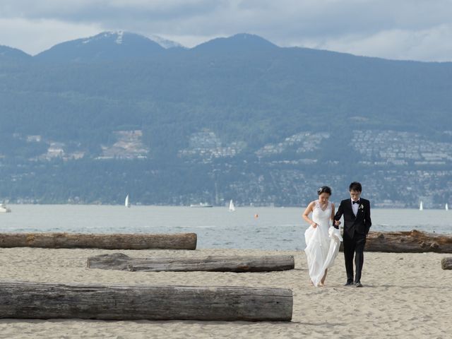 Farley and Cindy&apos;s wedding in Vancouver, British Columbia 143