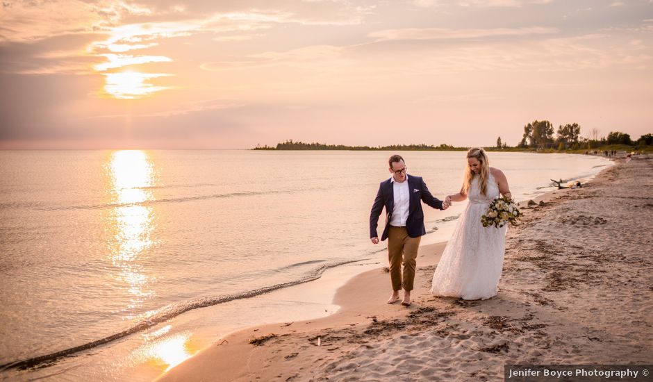 Simon and Deb's wedding in Sauble Beach, Ontario