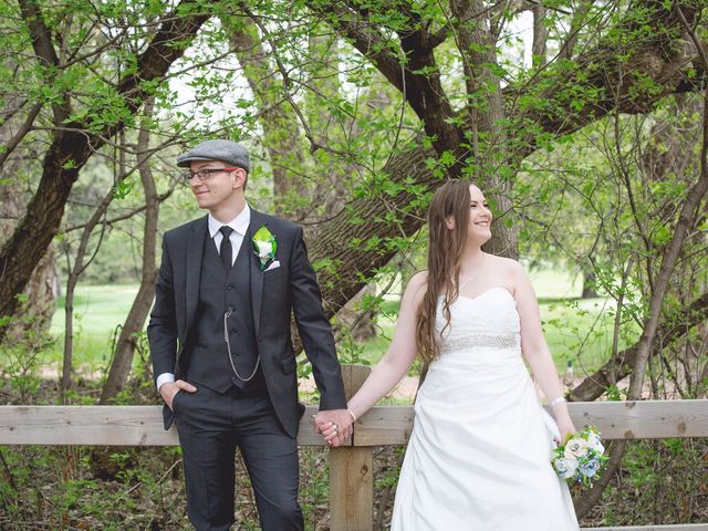 Justin and Amanda&apos;s wedding in Edmonton, Alberta 31