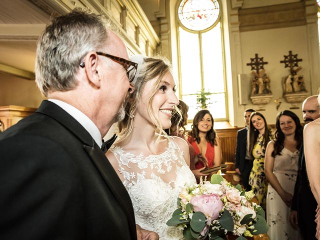 Philippe and Karine&apos;s wedding in Saint-Antoine-sur-Richelieu, Quebec 32