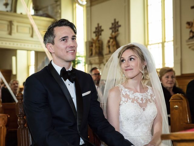 Philippe and Karine&apos;s wedding in Saint-Antoine-sur-Richelieu, Quebec 37