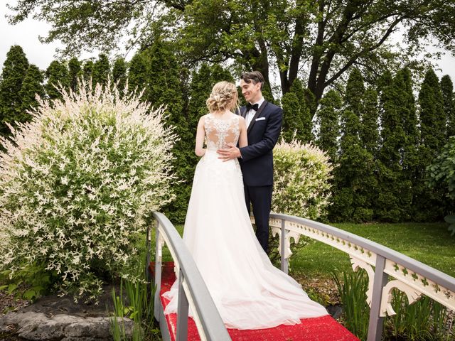 Philippe and Karine&apos;s wedding in Saint-Antoine-sur-Richelieu, Quebec 84