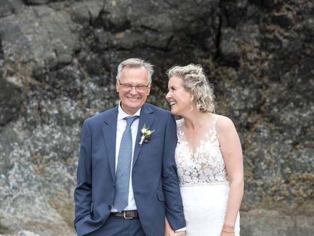 Diane and Gerry&apos;s wedding in Tofino, British Columbia 21
