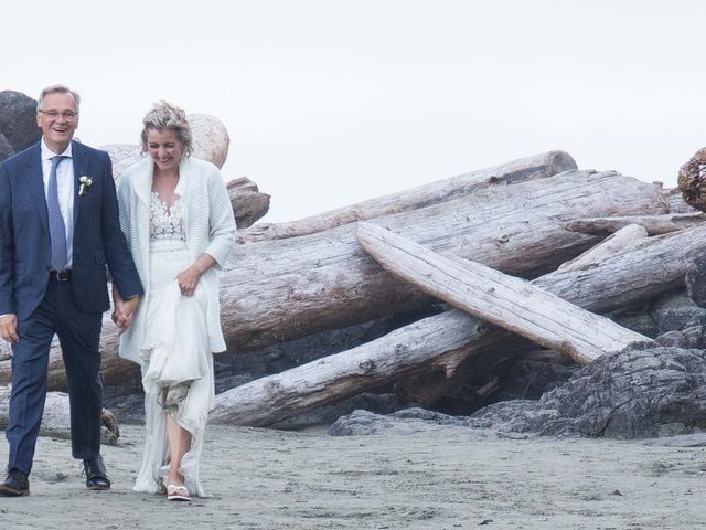 Diane and Gerry&apos;s wedding in Tofino, British Columbia 54