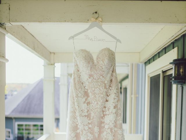 Brian and Nicole's wedding in Huntsville, Ontario 5
