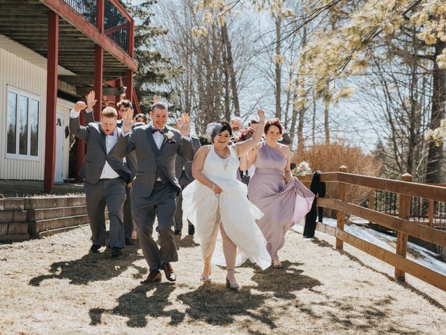 Levi and Samantha&apos;s wedding in Oshawa, Ontario 27