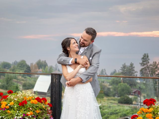Michael and Tara&apos;s wedding in Kelowna, British Columbia 27