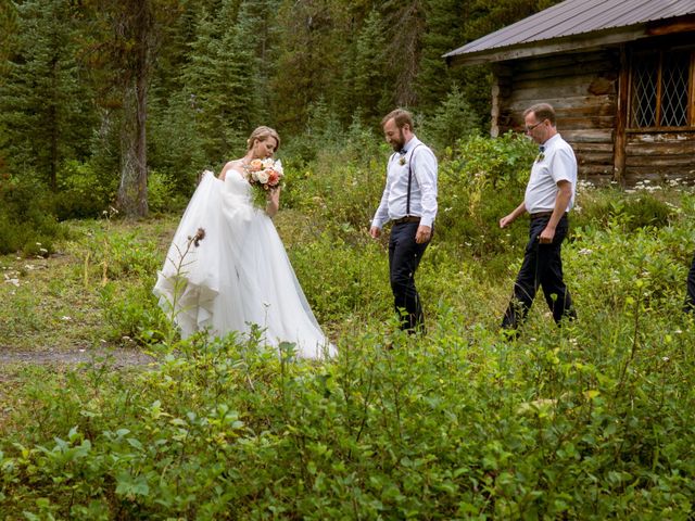 Aidan and Richelle's wedding in Manning Park, British Columbia 14