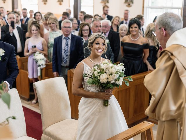 Maude and Louis Philippe&apos;s wedding in Laval, Quebec 112