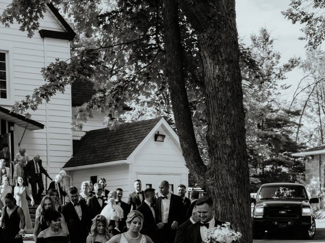 Maude and Louis Philippe&apos;s wedding in Laval, Quebec 161