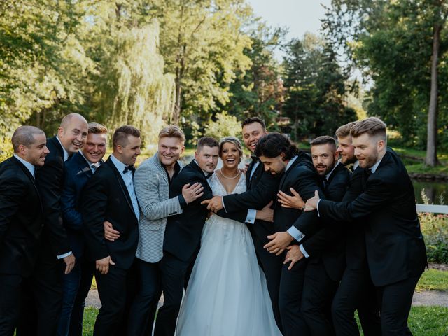 Maude and Louis Philippe&apos;s wedding in Laval, Quebec 190