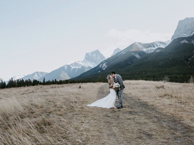 Nathan and Shanno&apos;s wedding in Canmore, Alberta 17