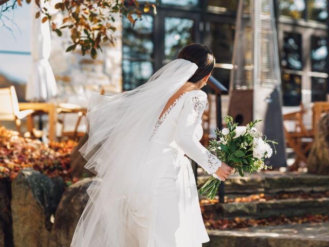 Maxime and Marie-Andrée&apos;s wedding in Mont-Tremblant, Quebec 38