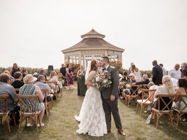 Laura and Brendan&apos;s wedding in Bowmanville, Ontario 2