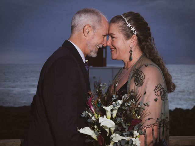 Wayne and Alicia&apos;s wedding in Ucluelet, British Columbia 10