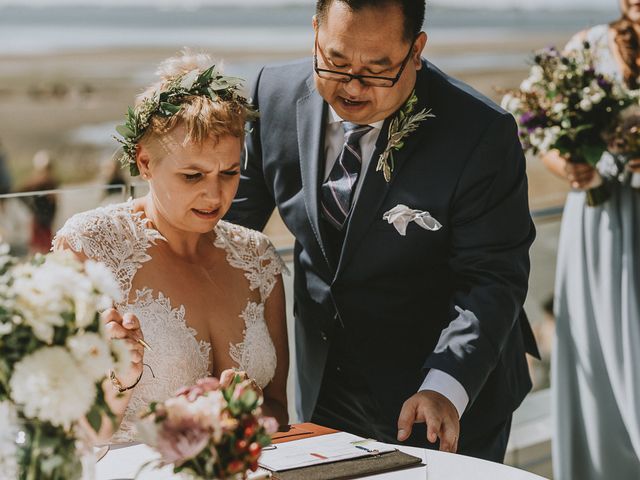 Cuong and Katherine&apos;s wedding in White Rock, British Columbia 26