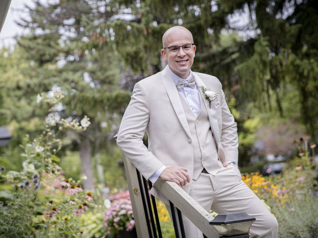 Anthony and Emilie's wedding in Terrebonne, Quebec 11