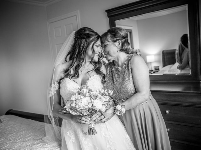 Anthony and Emilie's wedding in Terrebonne, Quebec 12