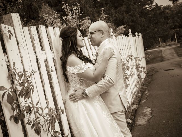 Anthony and Emilie's wedding in Terrebonne, Quebec 33