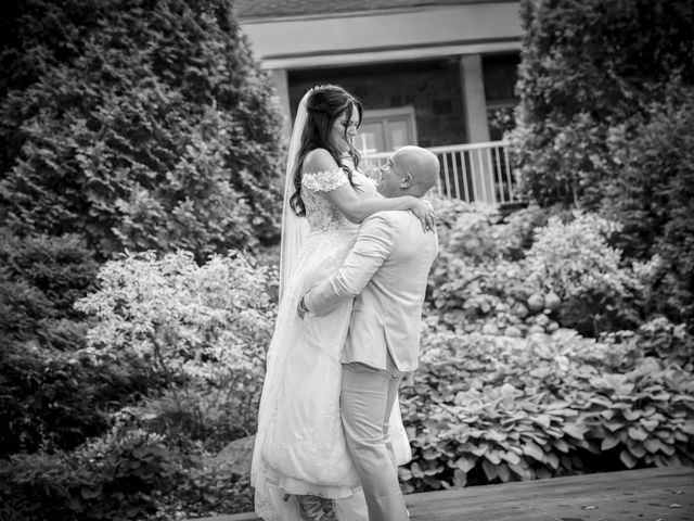 Anthony and Emilie's wedding in Terrebonne, Quebec 50