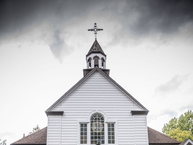 Anthony and Emilie's wedding in Terrebonne, Quebec 51