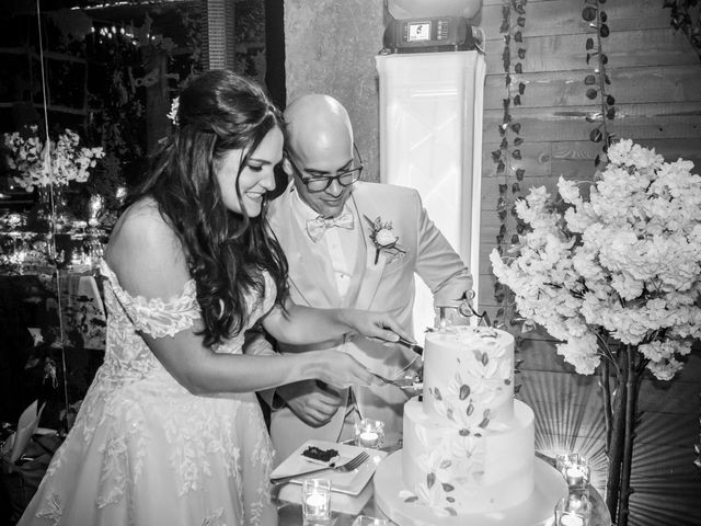 Anthony and Emilie's wedding in Terrebonne, Quebec 58