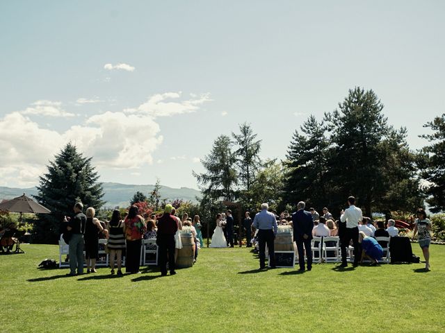 Emilie and Max&apos;s wedding in Kelowna, British Columbia 19