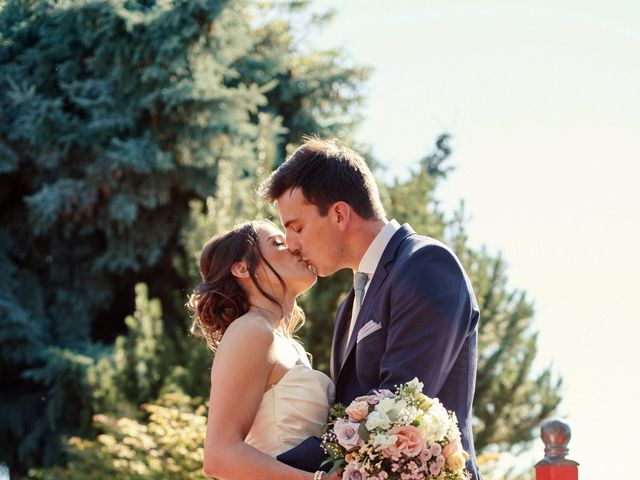 Emilie and Max&apos;s wedding in Kelowna, British Columbia 21