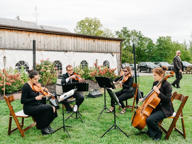 Emerson and Meaghan&apos;s wedding in Jordan Station, Ontario 51