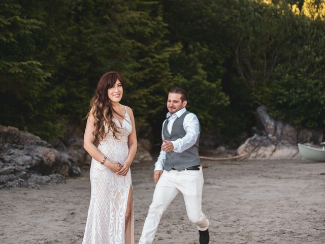 Lucas and Silvana&apos;s wedding in Tofino, British Columbia 13