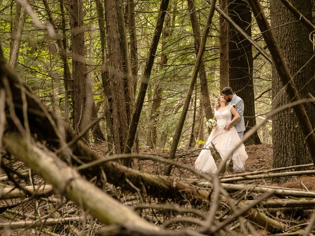 Aaron and Cori&apos;s wedding in Grafton, Ontario 39