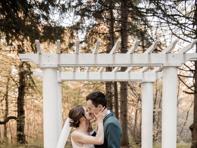 David and Ashlyne&apos;s wedding in Kirkfield, Ontario 30