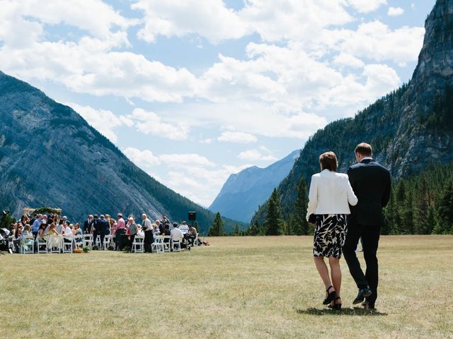 Rob and Bronwen&apos;s wedding in Banff, Alberta 35