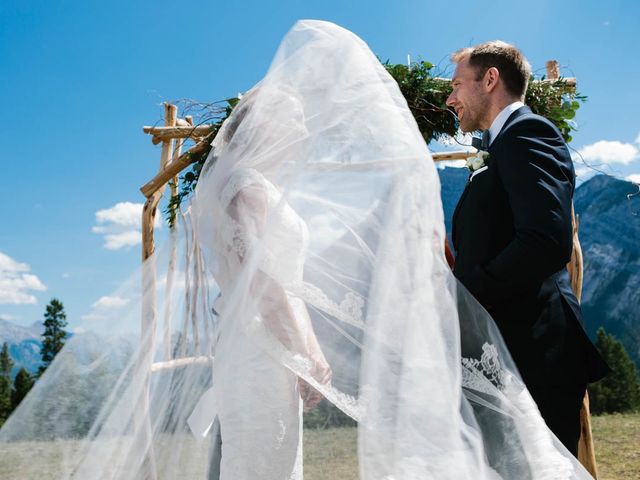 Rob and Bronwen&apos;s wedding in Banff, Alberta 57