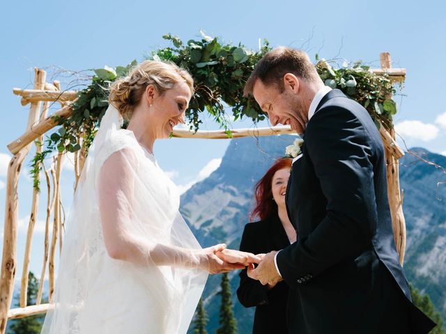 Rob and Bronwen&apos;s wedding in Banff, Alberta 58