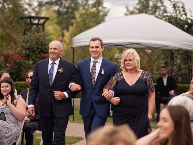 Brett and Maddy&apos;s wedding in Niagara on the Lake, Ontario 18