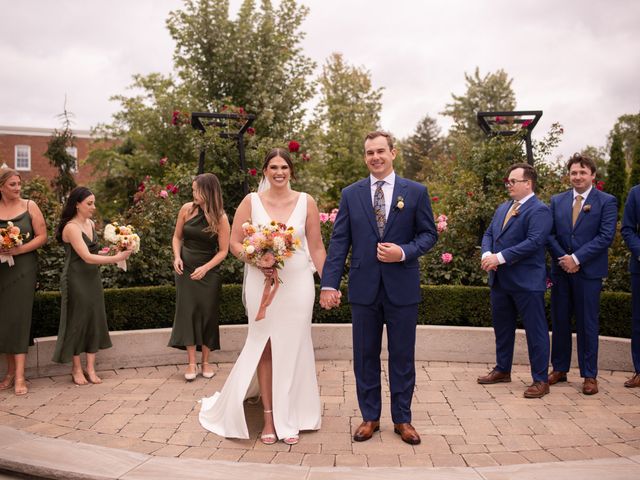 Brett and Maddy&apos;s wedding in Niagara on the Lake, Ontario 32