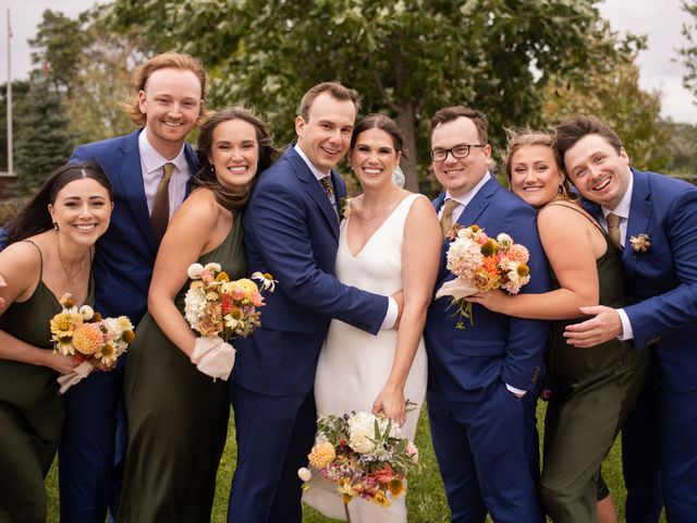Brett and Maddy&apos;s wedding in Niagara on the Lake, Ontario 42