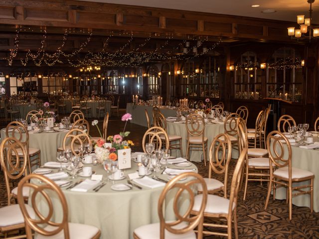Brett and Maddy&apos;s wedding in Niagara on the Lake, Ontario 77