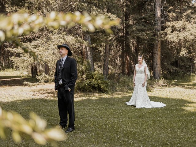 Joy and Ian&apos;s wedding in Sundre, Alberta 23