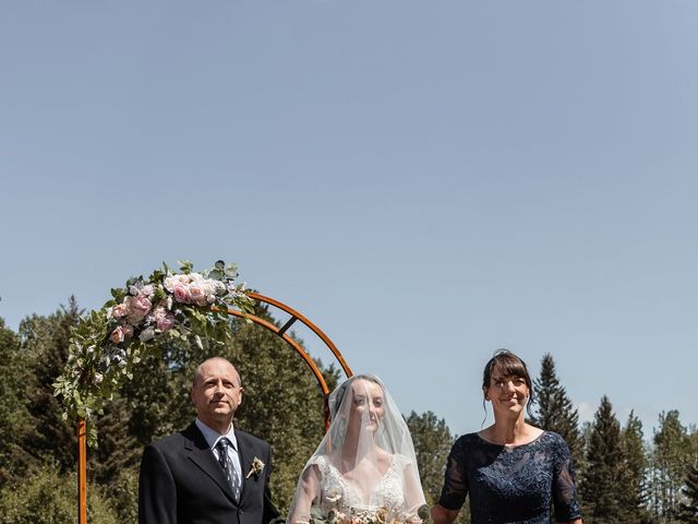 Joy and Ian&apos;s wedding in Sundre, Alberta 25