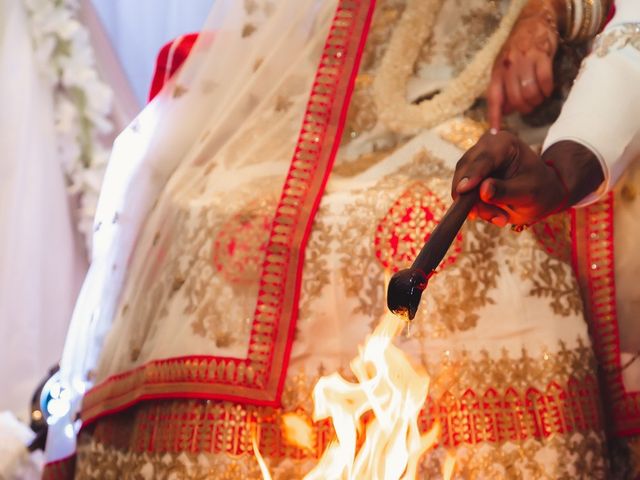 Manhar and Jessica&apos;s wedding in Mississauga, Ontario 17