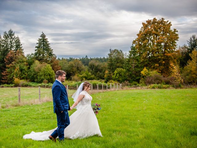 Chance and Jessica&apos;s wedding in Duncan, British Columbia 103