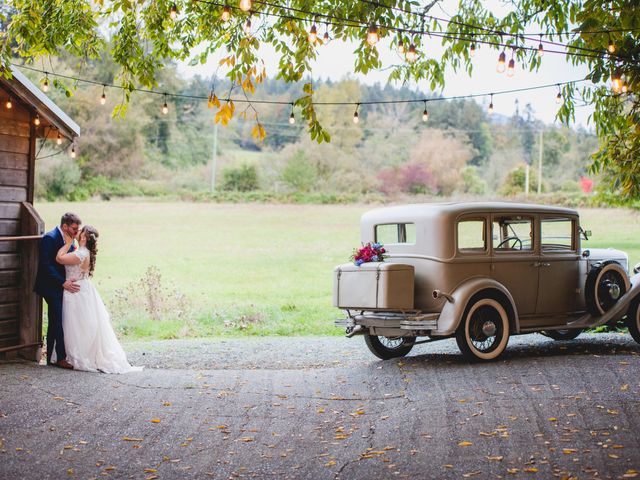 Chance and Jessica&apos;s wedding in Duncan, British Columbia 130