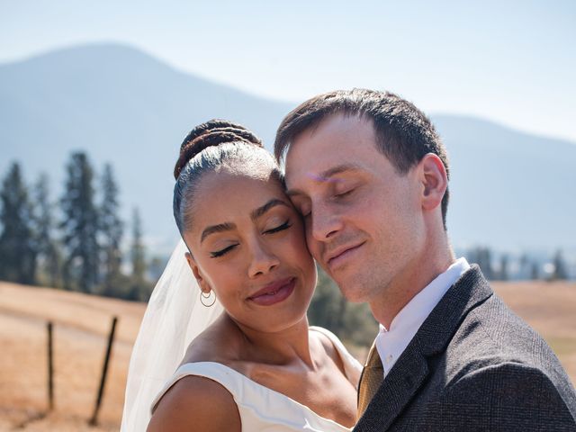 Darrell and Jayda's wedding in Grand Forks, British Columbia 10