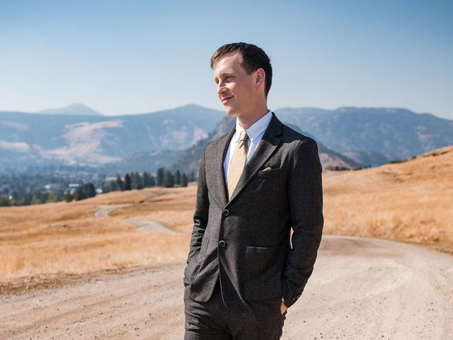Darrell and Jayda's wedding in Grand Forks, British Columbia 15