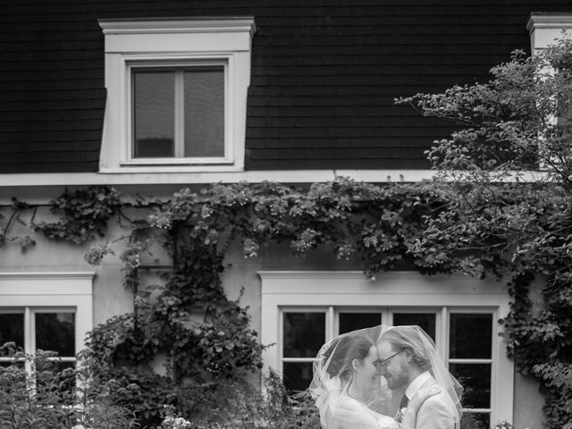 Adam and Lindsay&apos;s wedding in Cambridge, Ontario 16